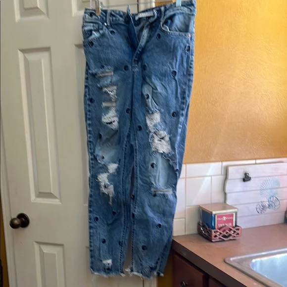 Distressed Denim Jeans - Picture 1 of 8